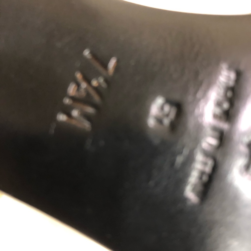 FREE with purchase: Via Spiga heel sandals, 3.5” heel, Size 7.5 - Picture 6 of 8